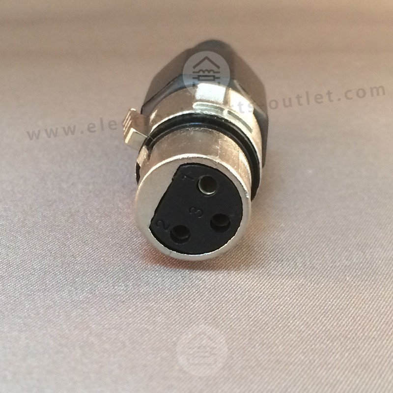 XLR 3P plug Female short plastic casing